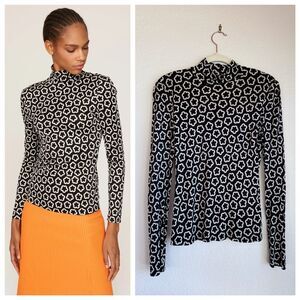 Tory Burch Little Flower Floral Print Silk-Blend Turtleneck in Black & White 2